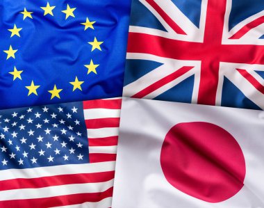 Dünya bayrakları kavramı. Dört ülke, dünya bayrakları kolaj. Avrupa Birliği'nin İngiltere Amerika ve Japonya bayrakları