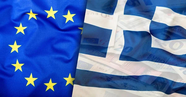 Banderas de Grecia y de la Unión Europea. bandera griega y bandera de la UE. Concepto de bandera mundial — Foto de Stock