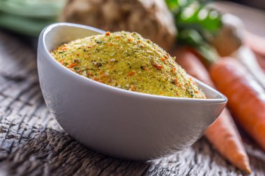 Çeşni kurutulmuş havuç maydanoz kereviz parsnips ve tuz ile ya da ezelî Glutamat Vegeta baharat baharat