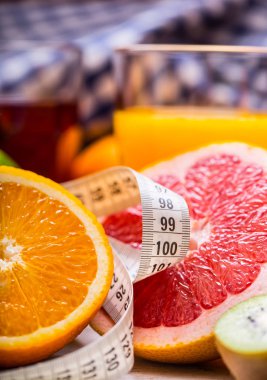 Ölçü birimi teyp ve taze narenciye meyve portakal limon mandalina, limon ve greyfurt kireç