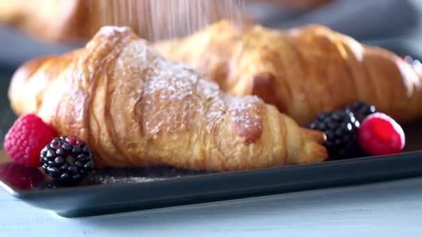 Crunchy Fresh Croissants Raspberries Blackberries Blueberry Melissa Sprinkled Powdered Sugar — Stock Video