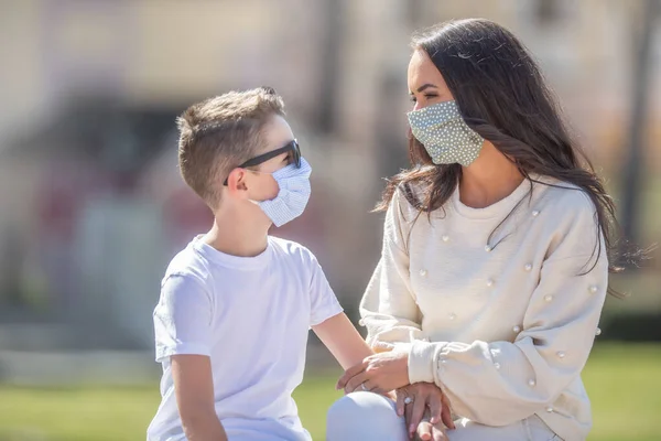 Mother Son Wearing Face Masks Look Each Other Sitting — Stock Photo, Image