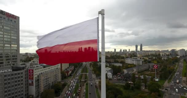 Zdjęcia lotnicze z polskiej flagi — Wideo stockowe