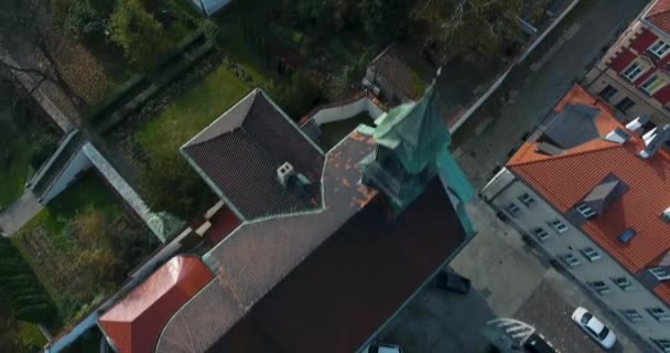 Overhead Shot Of Church In Old Town In Warsaw — Stock Video