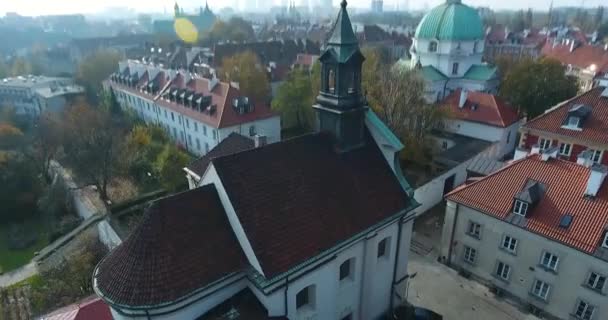 Aerial Overhead Shot Of Church In Old Town In Warsaw — Stock Video