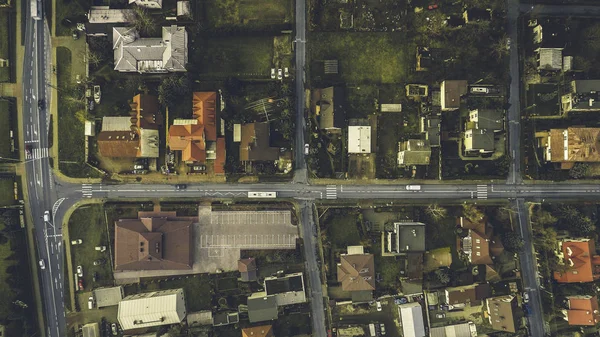 Köy meydanında havadan görünümü