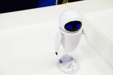 Belgorod, Rusya, 15 Nisan, 2018-sergi robotlar. Havva robot