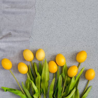 Paskalya yumurtaları Lale masa üstü üzerinde bir buket şeklinde akrilik suni taştan yapılmış. Paskalya, dekorasyon için alışılmadık bir yaklaşım kutlama yaratıcı kavramı