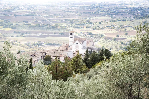 Basilika des Heiligen Franziskus in Assisi in Italien — Stockfoto