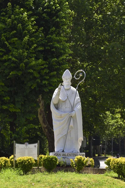 Valentine's day. Statue of Saint Valentine — 图库照片