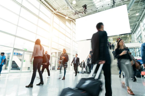 Blurred People Modern Hall — Stock Photo, Image