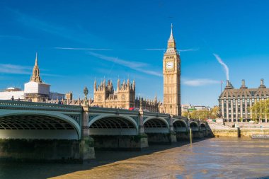 Londra Westminster Bridge ve Big Ben saat kulesi