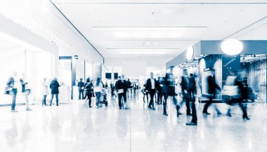 Fütüristik çevre bulanık insanlar iş kavramı ile