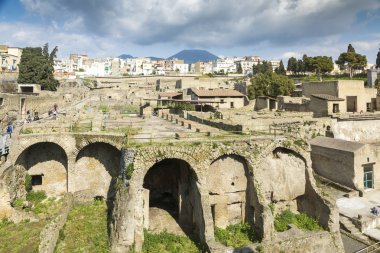İnsanlar Herculaneum içinde