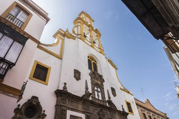 Sevilla oteli yürüyüş