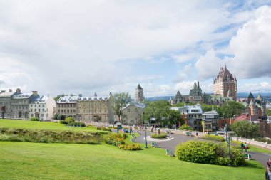Frontenac Kalesi