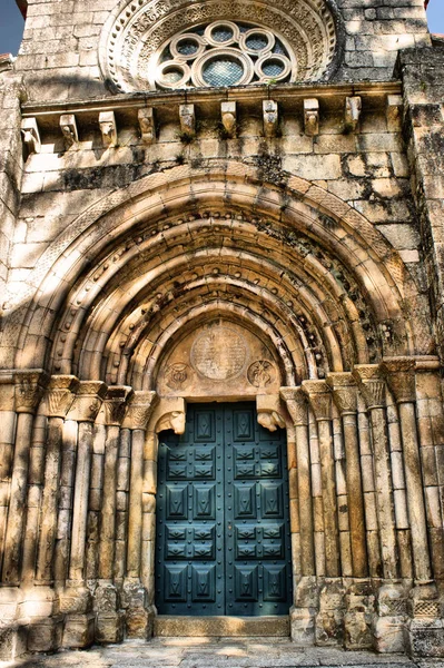 Detalhe do mosteiro romanesco de Paco de Sousa em Penafiel — Fotografia de Stock