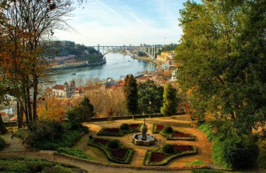 Arrabida bridge Oporto, Portekiz üzerinden panoramik görünüm
