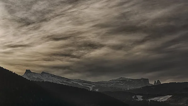 Закат над Альмой — стоковое фото
