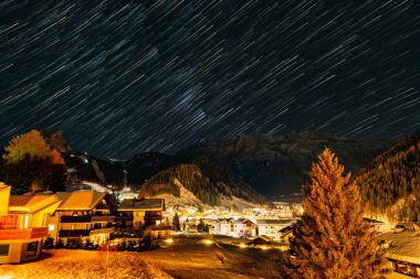 Star trails over Selva di Val Gardena