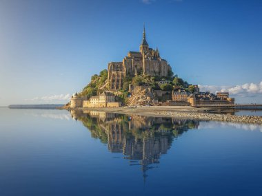 Ünlü Le Mont Saint-Michel yaz, Normandy, Fransa