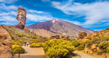 Pico del Teide ünlü Roque Cinchado kaya oluşumu, Tenerife, Kanarya Adaları, İspanya ile