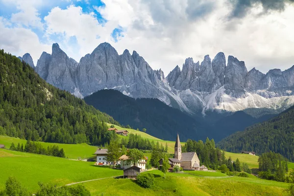 Val di Funes, regionie Południowy Tyrol, Włochy — Zdjęcie stockowe
