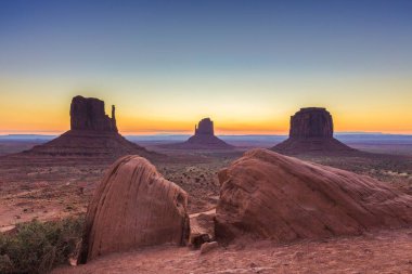 Anıt Vadisi, gündoğumu, Arizona, ABD