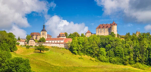Middeleeuwse stad van Gruyeres, Fribourg, Zwitserland — Stockfoto