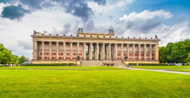 Altes Museum ile Lustgarten Park Yaz, Berlin, Almanya
