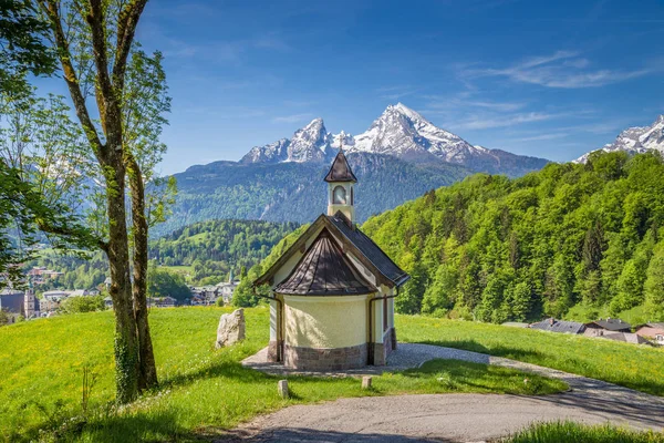 Lockstein Chapel with Watzmann mountain in Berchtesgaden, Bavaria, Germany — Stock Photo, Image