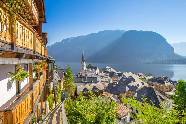 Luchtfoto van Hallstatt in de zomer, Salzkammergut, Oostenrijk — Stockfoto