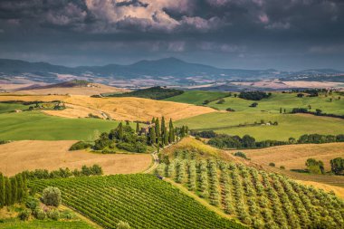 Doğal Tuscany manzara, gün batımı, Val d'Orcia, İtalya