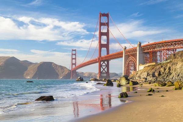 Puente de puerta de oro al atardecer, san francisco, california, EE.UU. —  Fotos de Stock