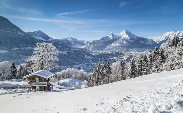 Paesaggio idilliaco nelle Alpi bavaresi, Berchtesgaden, Germania — Foto Stock