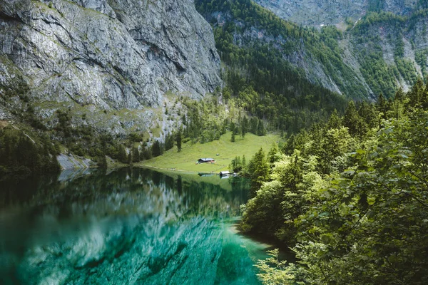 Λίμνη Obersee το καλοκαίρι, Βαυαρία, Γερμανία — Φωτογραφία Αρχείου