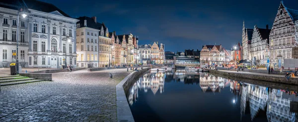 Ghent, Flanders, Belçika'nın Alacakaranlık görünümü — Stok fotoğraf