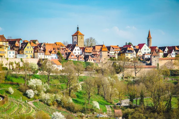 Cidade medieval de Rothenburg ob der Tauber no verão, Baviera, Alemanha — Fotografia de Stock