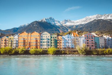 Innsbruck şehri, Inn nehri ile, Tirol, Avusturya