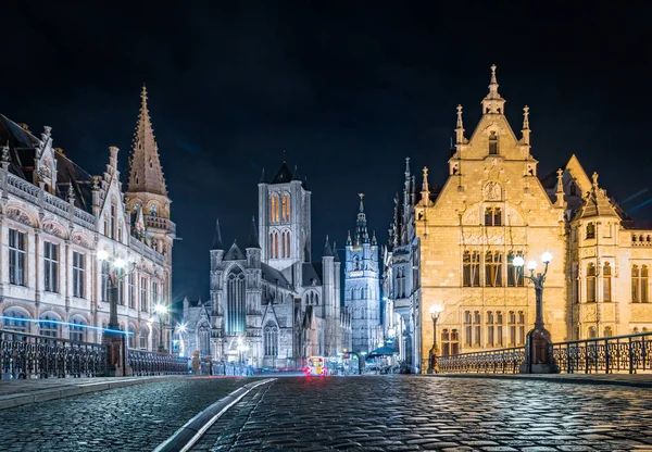 Ghent, Flanders, Belçika'nın Alacakaranlık görünümü — Stok fotoğraf