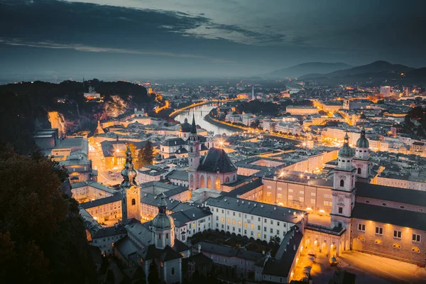 Classica Vista Crepuscolare Della Storica Città Salisburgo Durante Ora Blu — Foto Stock