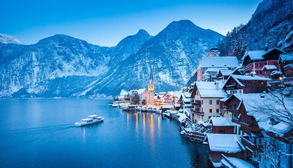 Klassieke Briefkaart Uitzicht Beroemde Hallstatt Lakeside Stad Alpen Met Een — Stockfoto