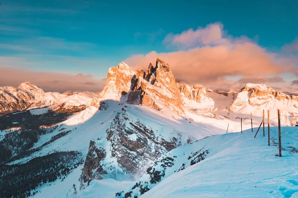 Klassiek Uitzicht Beroemde Seceda Bergtoppen Dolomieten Verlicht Prachtige Avondlicht Bij — Stockfoto