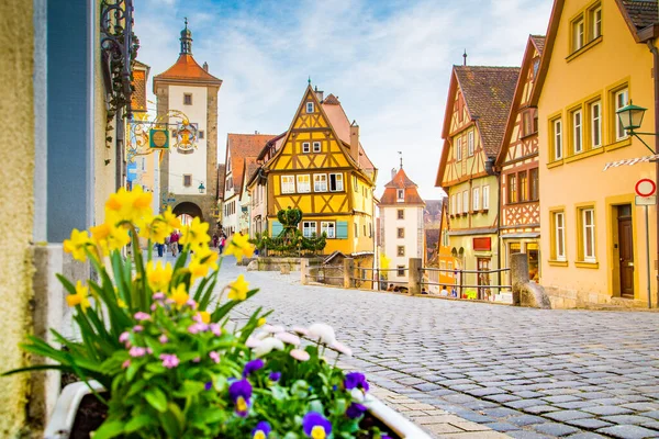 Vista Clásica Ciudad Medieval Rothenburg Der Tauber Con Flores Flor — Foto de Stock