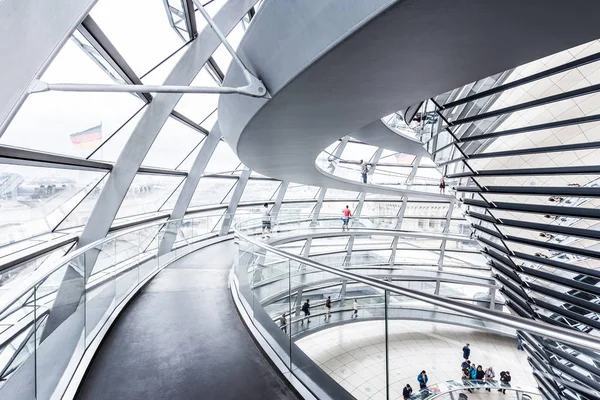 Vedere Interioară Faimosului Domul Reichstag Din Berlin Germania Construit Pentru — Fotografie, imagine de stoc