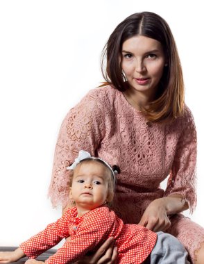 genç anne kızıyla birlikte