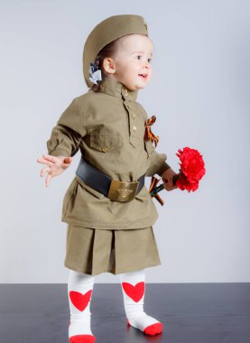 Kızıl Ordu asker kız