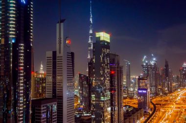 Gece Dubai kuş bakışı, Modern şehir panoraması