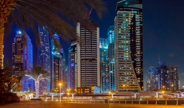 Modern Şehir Gece Dubai Deki Panoraması — Stok fotoğraf