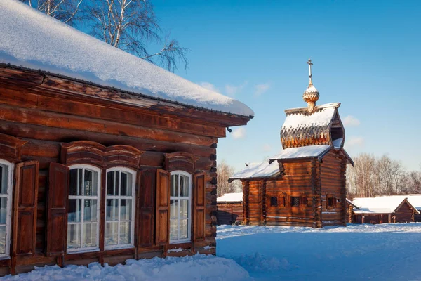 El pueblo cerca del lago Baikal —  Fotos de Stock